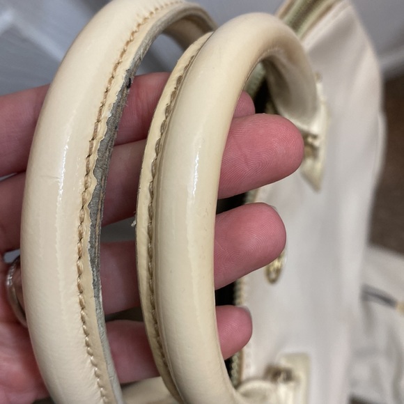 Tory Burch handbag w crossbody strap - Picture 3 of 7